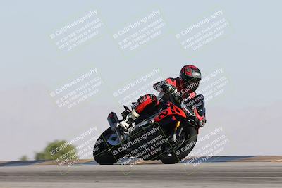 media/Dec-01-2025-Moto Forza (Mon) [[2daa91e15f]]/2-Intermediate Group/Session 2 Turn 9 Entry/